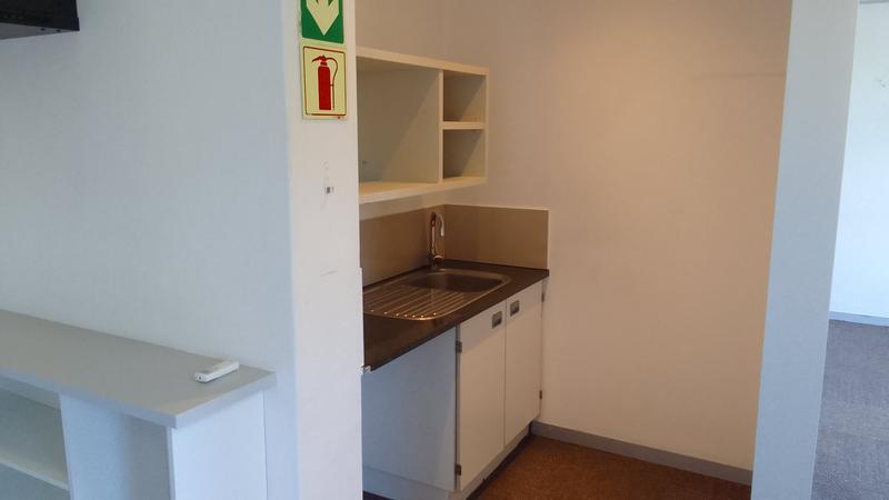 To Let commercial Property for Rent in Parow North Western Cape